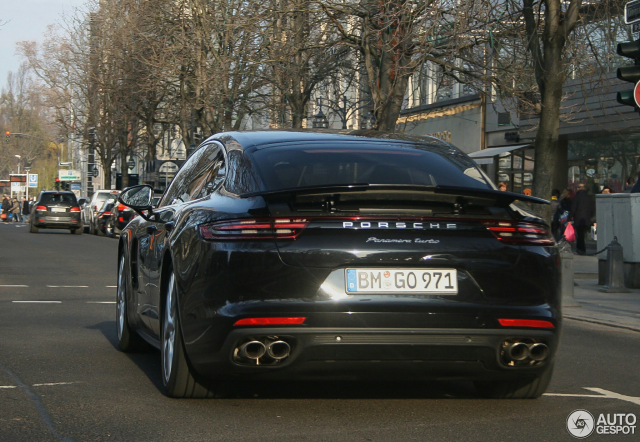 Porsche 971 Panamera Turbo