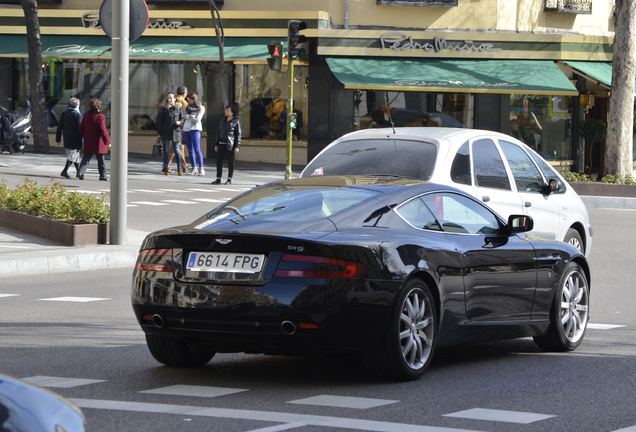 Aston Martin DB9