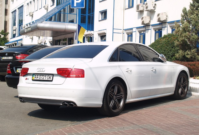 Audi S8 D4