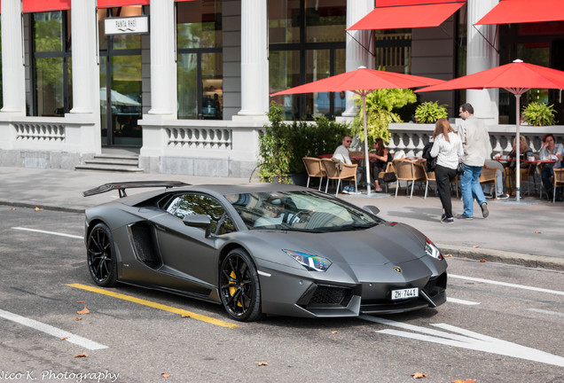 Lamborghini Aventador LP700-4