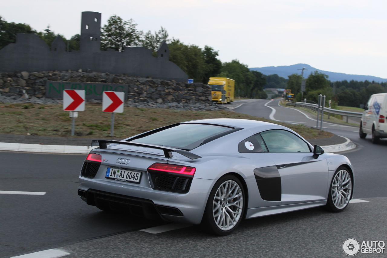 Audi R8 V10 Plus 2015