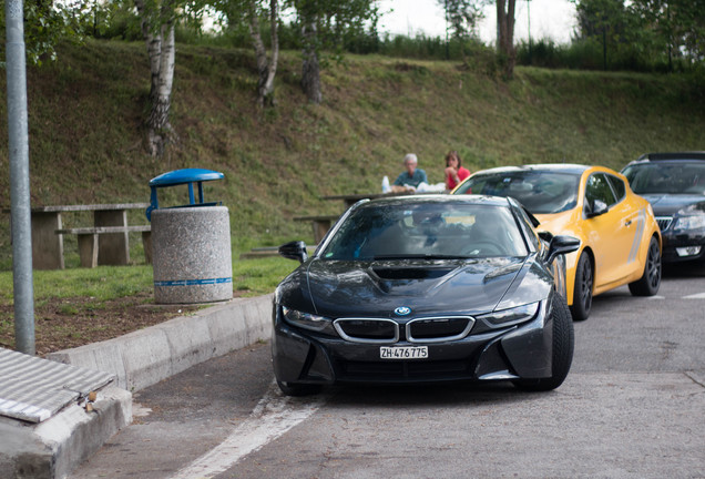 BMW i8