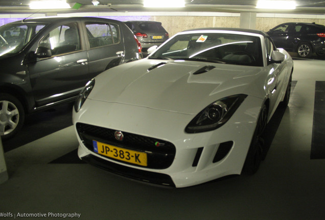 Jaguar F-TYPE S Convertible