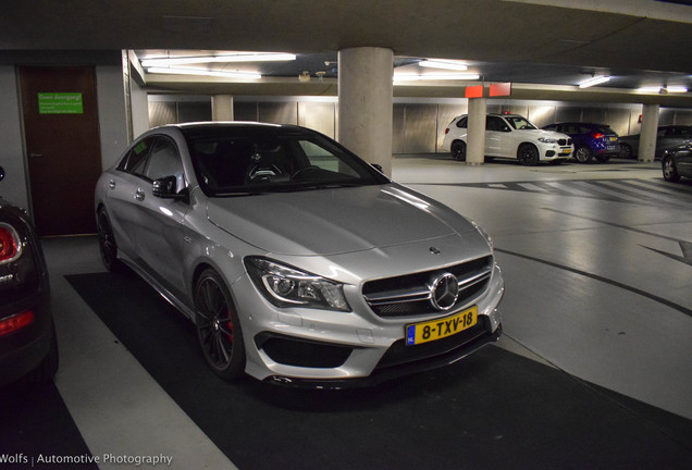 Mercedes-Benz CLA 45 AMG C117