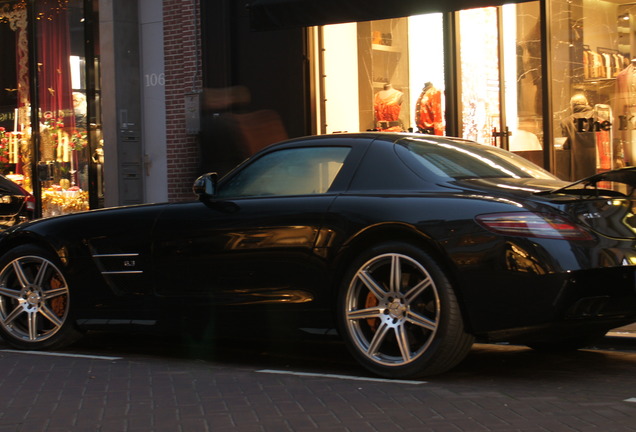 Mercedes-Benz SLS AMG