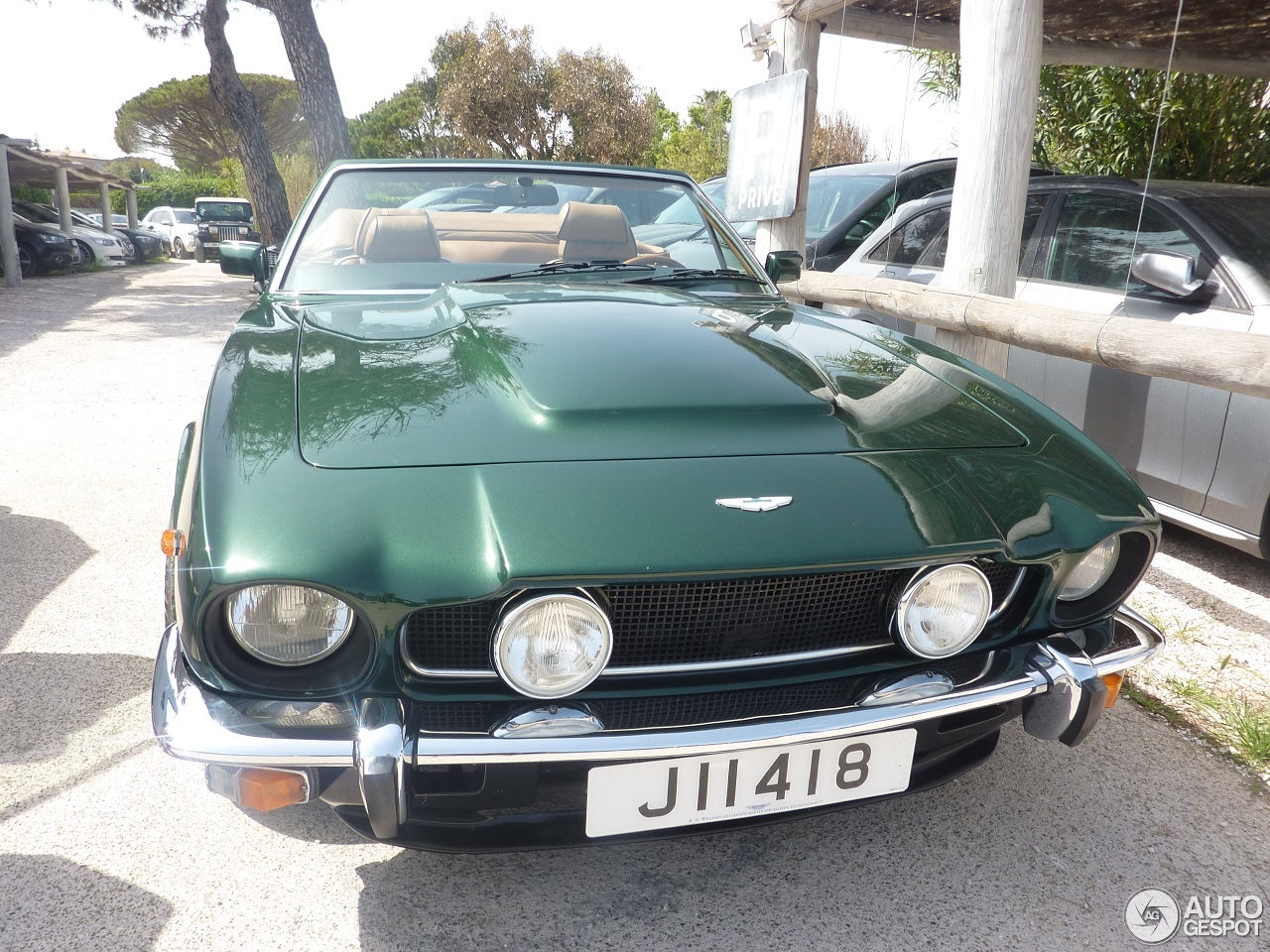 Aston Martin V8 Volante 1978-1990