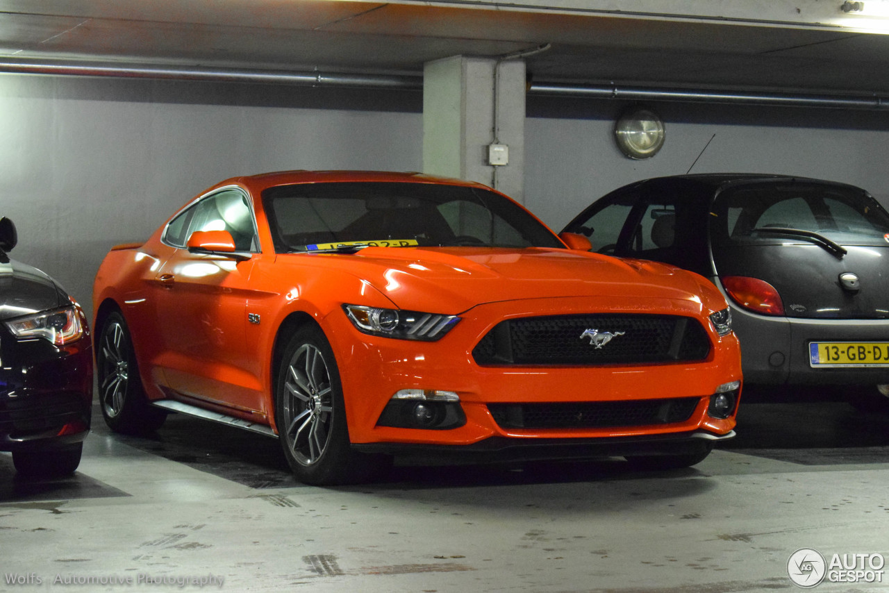 Ford Mustang GT 2015