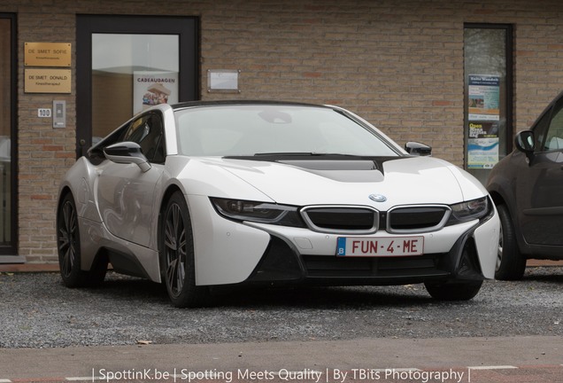 BMW i8