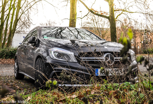 Mercedes-Benz A 45 AMG