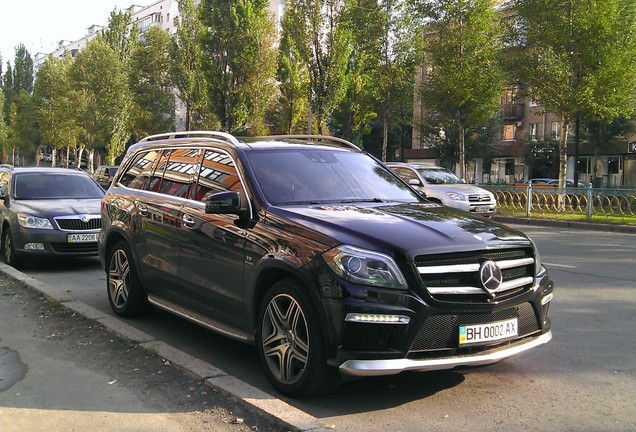 Mercedes-Benz GL 63 AMG X166