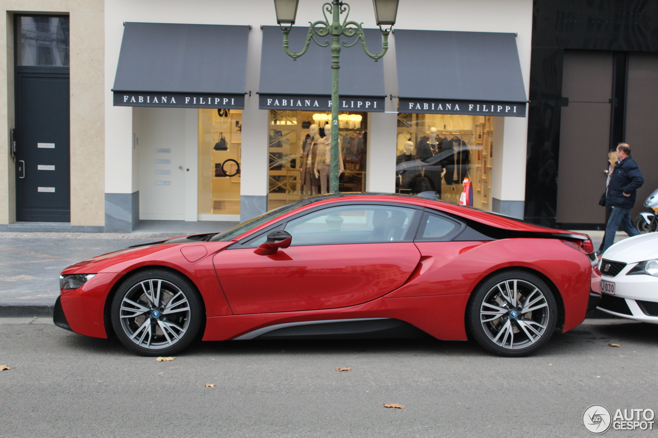 BMW i8 Protonic Red Edition