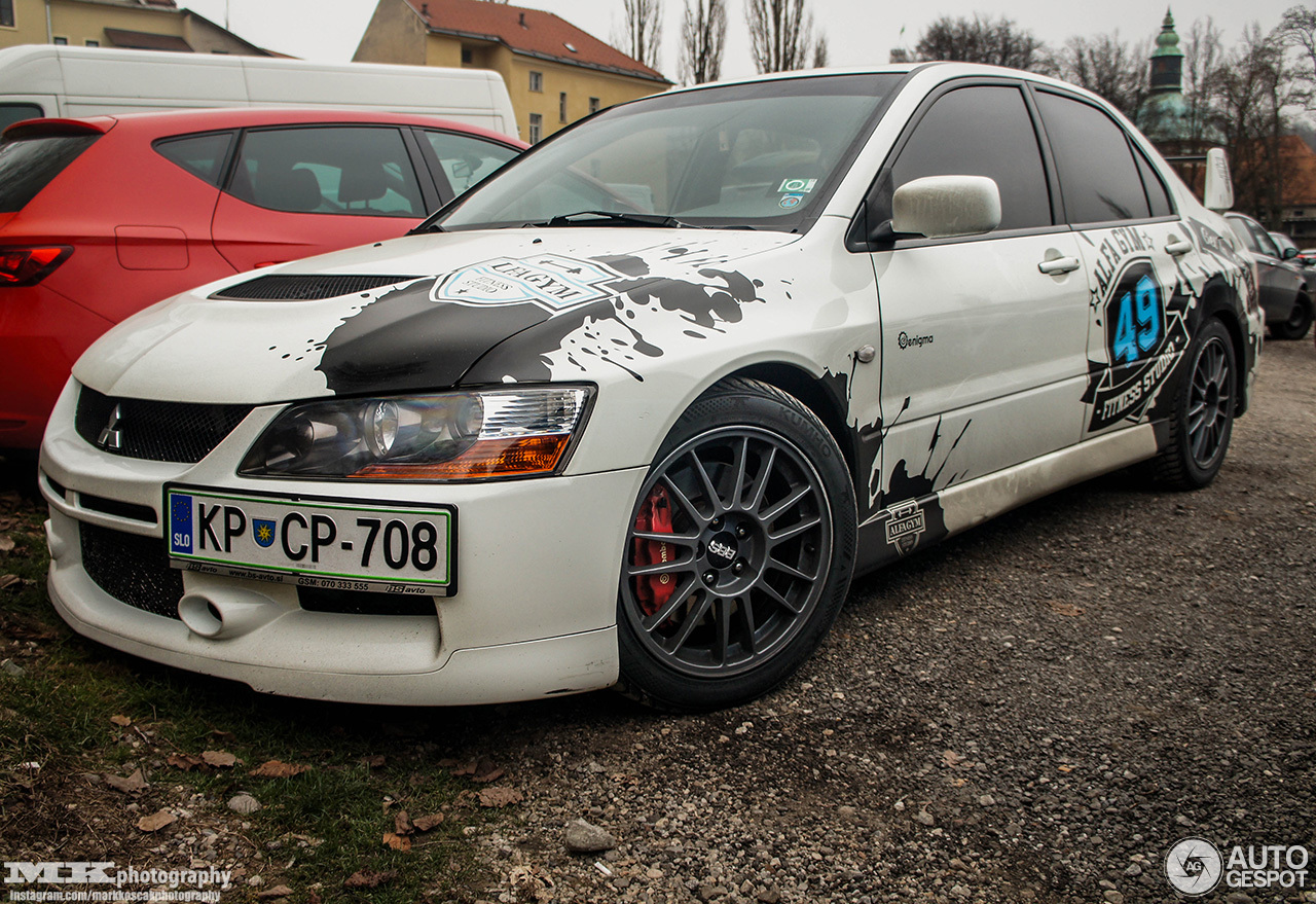 Mitsubishi Lancer Evolution IX