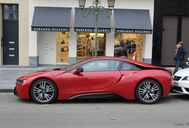 BMW i8 Protonic Red Edition