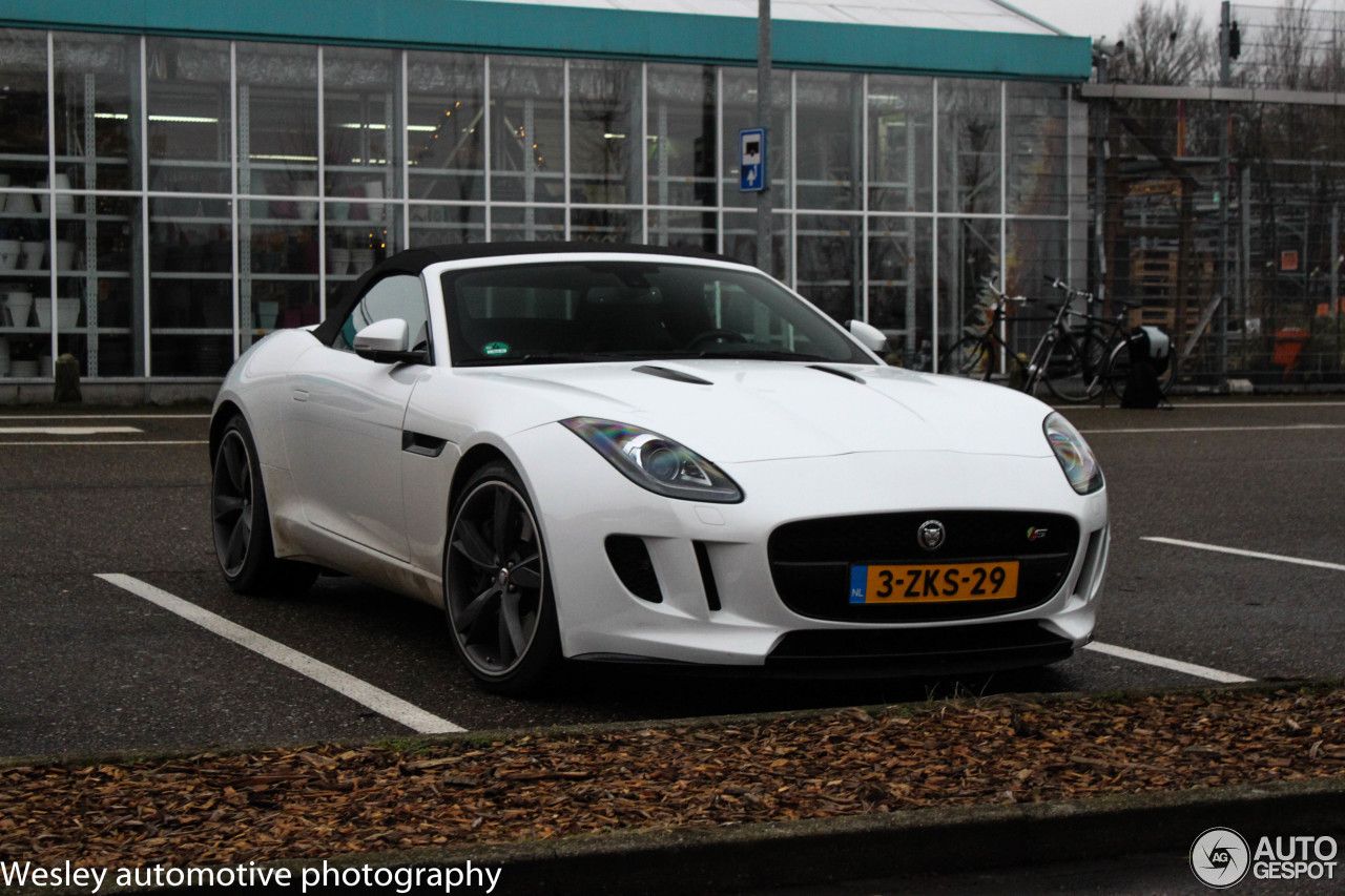 Jaguar F-TYPE S Convertible