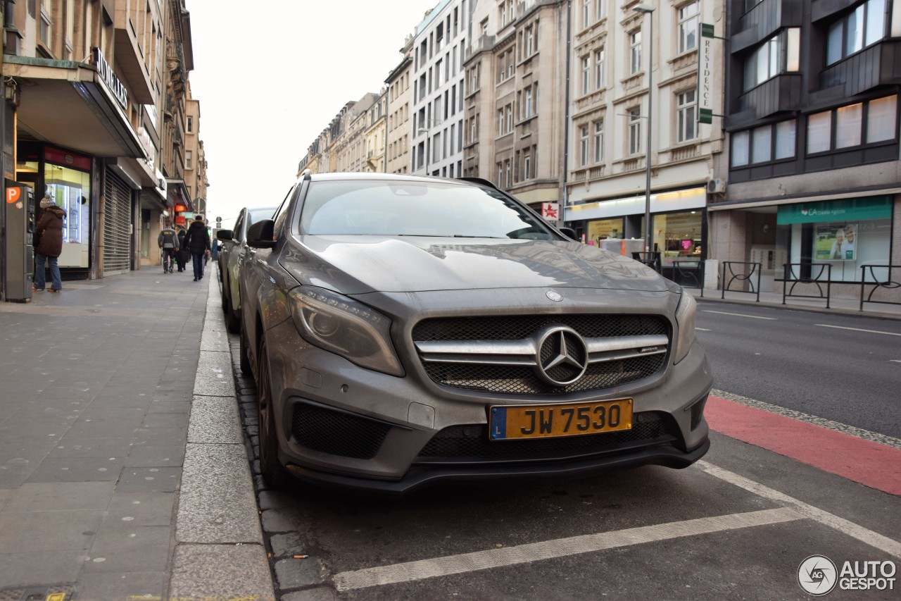 Mercedes-Benz GLA 45 AMG X156