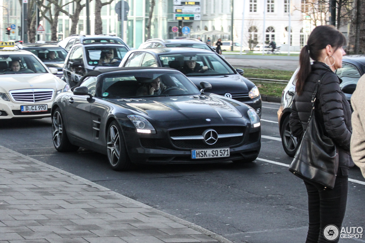 Mercedes-Benz SLS AMG Roadster