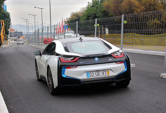 BMW i8