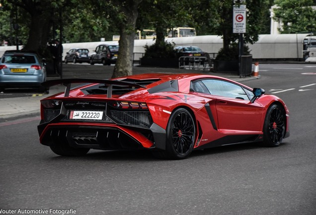 Lamborghini Aventador LP750-4 SuperVeloce