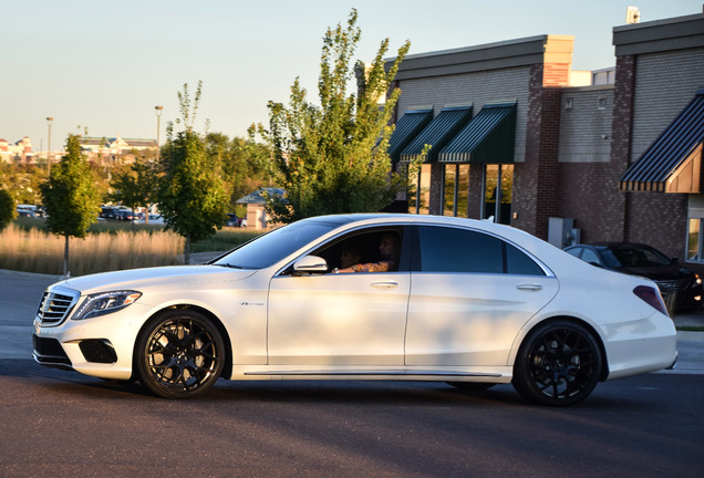 Mercedes-Benz S 63 AMG V222