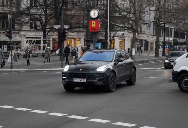 Porsche 95B Macan Turbo