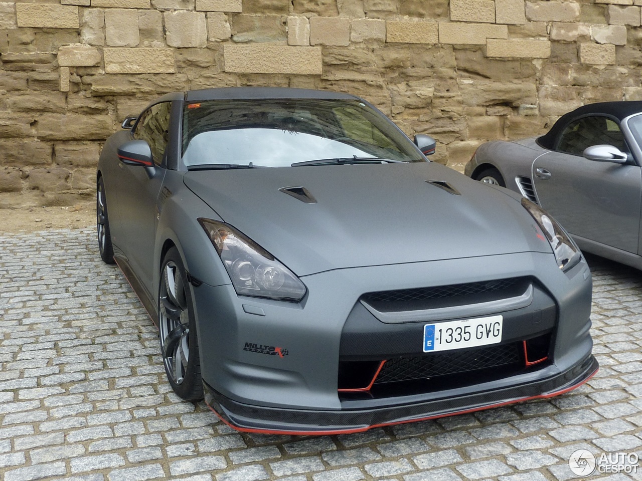 Nissan GT-R