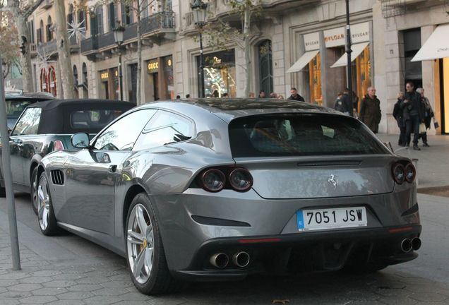 Ferrari GTC4Lusso