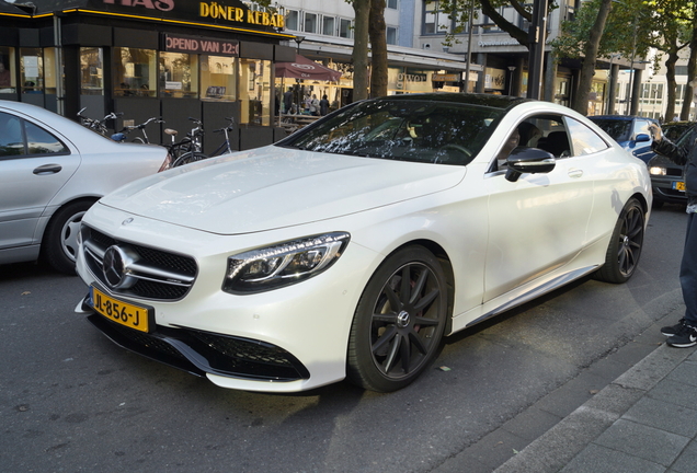 Mercedes-Benz S 63 AMG Coupé C217