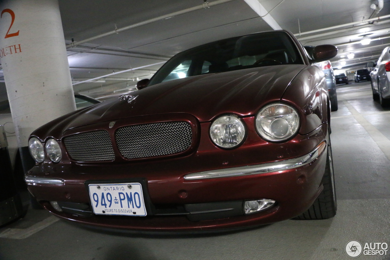 Jaguar XJR