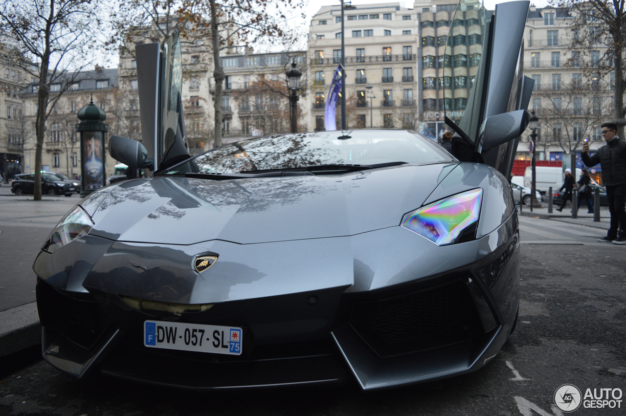 Lamborghini Aventador LP700-4 Roadster