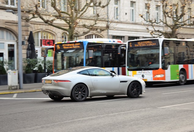 Jaguar F-TYPE S Coupé