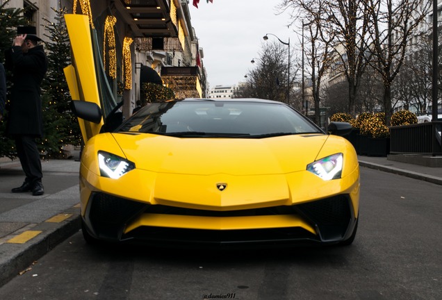 Lamborghini Aventador LP750-4 SuperVeloce Roadster