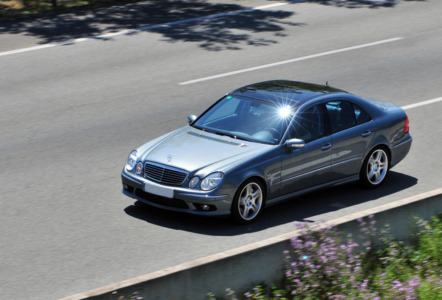 Mercedes-Benz E 55 AMG