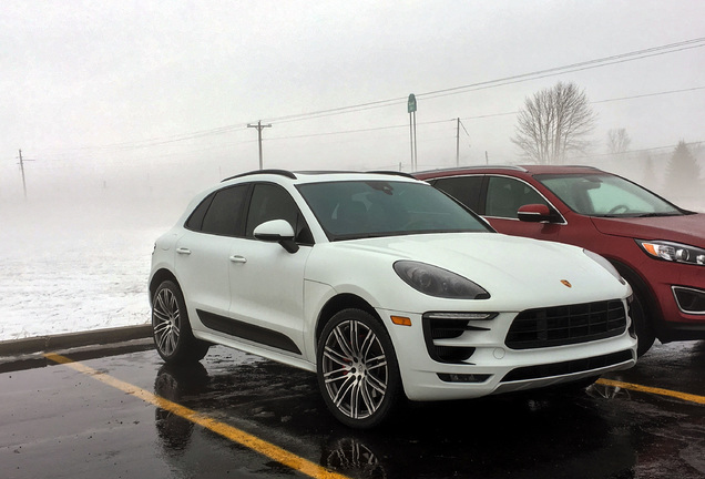 Porsche 95B Macan Turbo