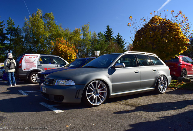 Audi RS4 Avant B5