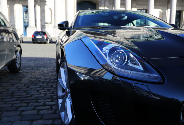 Jaguar F-TYPE S Coupé