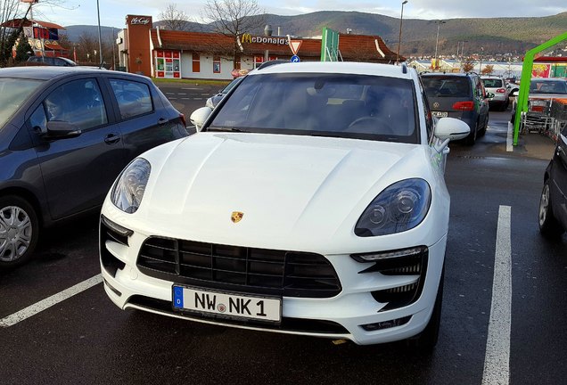 Porsche 95B Macan Turbo