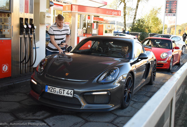 Porsche 981 Cayman GT4