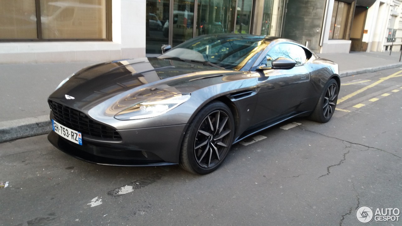 Aston Martin DB11