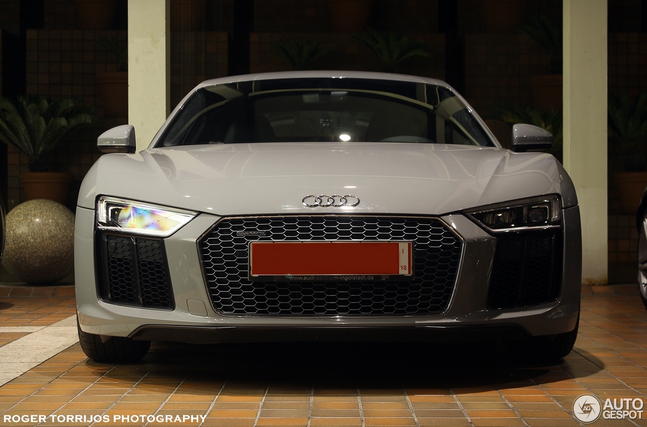 Audi R8 V10 2015