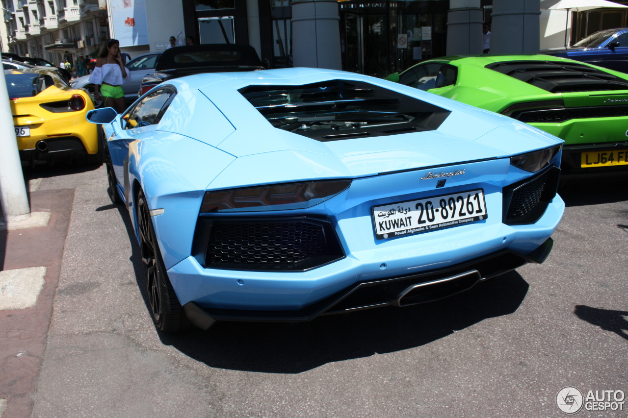 Lamborghini Aventador LP700-4