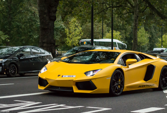 Lamborghini Aventador LP700-4