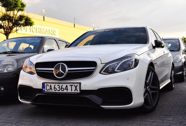 Mercedes-Benz E 63 AMG S W212