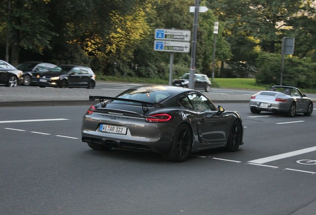 Porsche 981 Cayman GT4