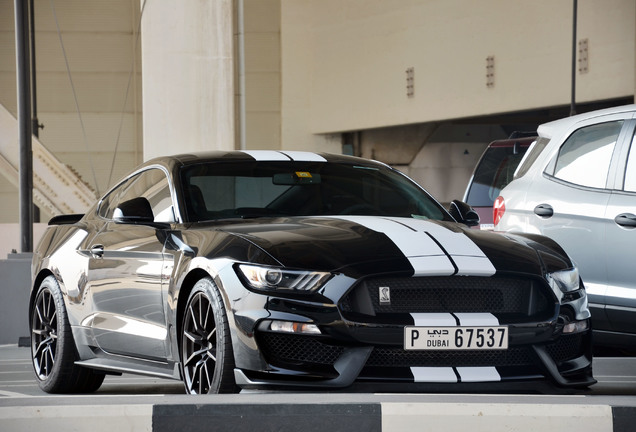 Ford Mustang Shelby GT350 2015