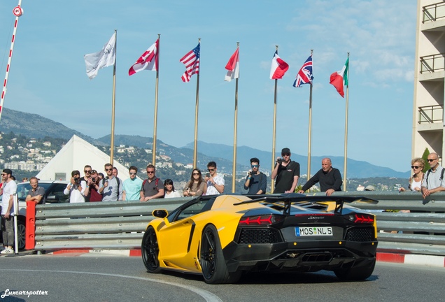 Lamborghini Aventador LP700-4 Roadster No Limit Custom