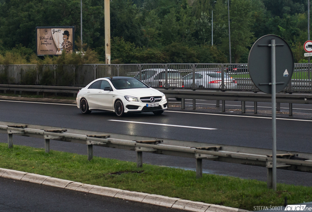 Mercedes-Benz CLA 45 AMG C117