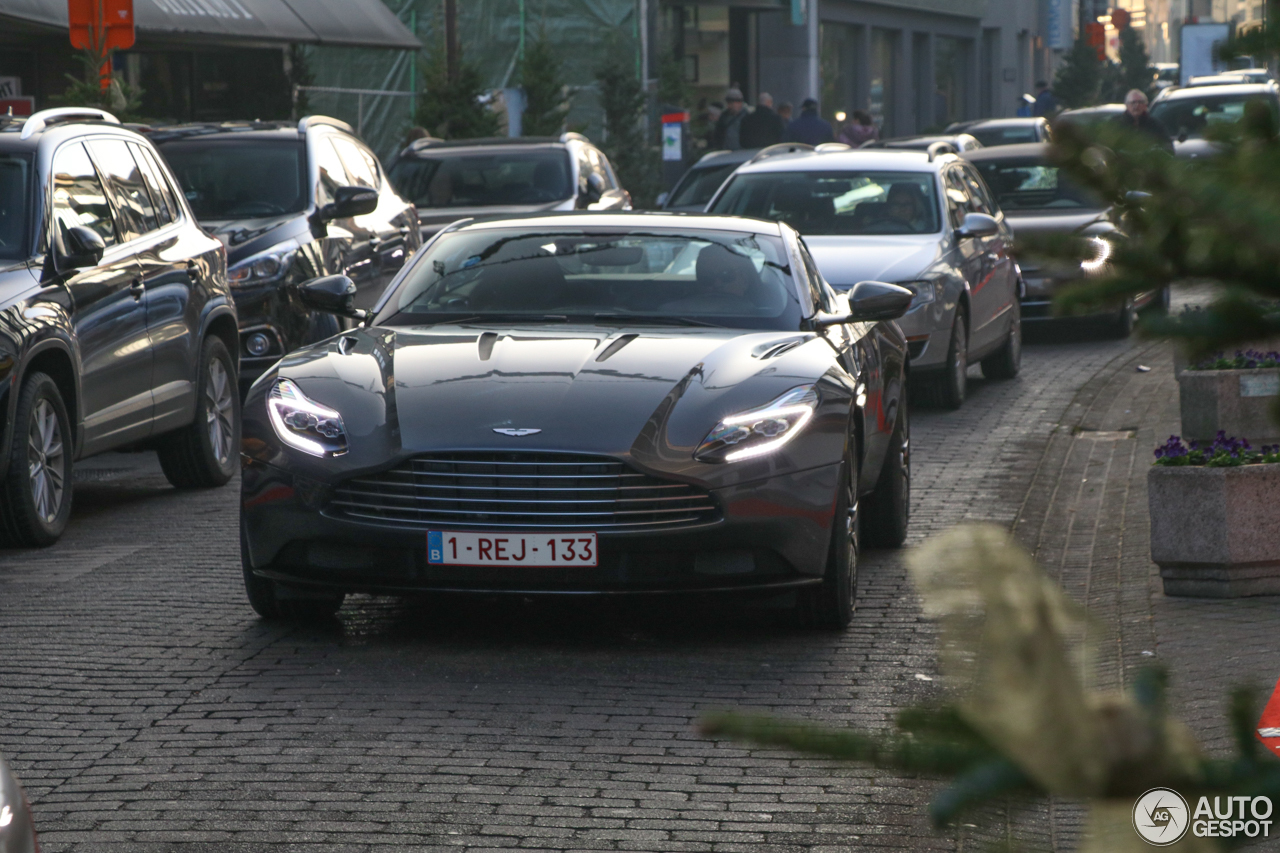 Aston Martin DB11