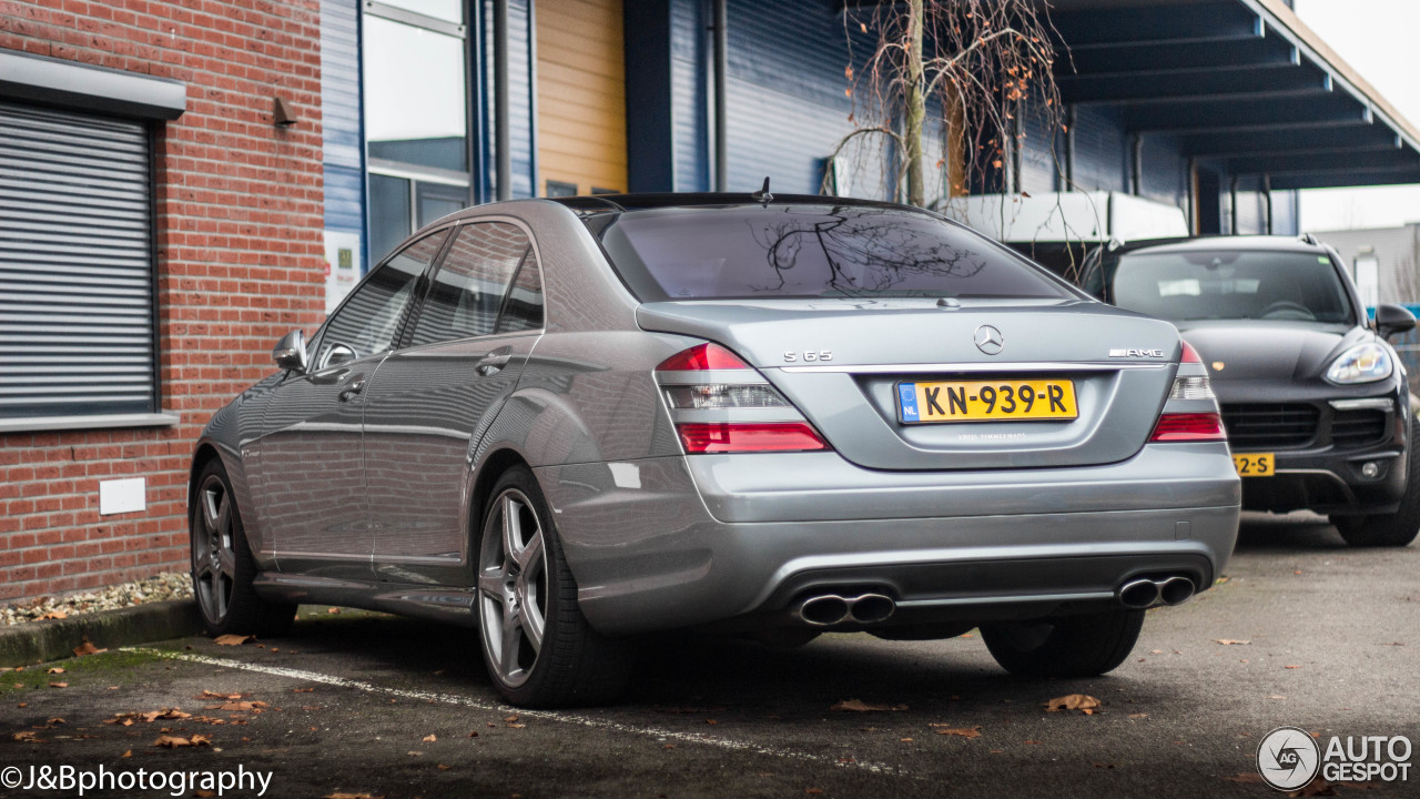 Mercedes-Benz S 65 AMG V221