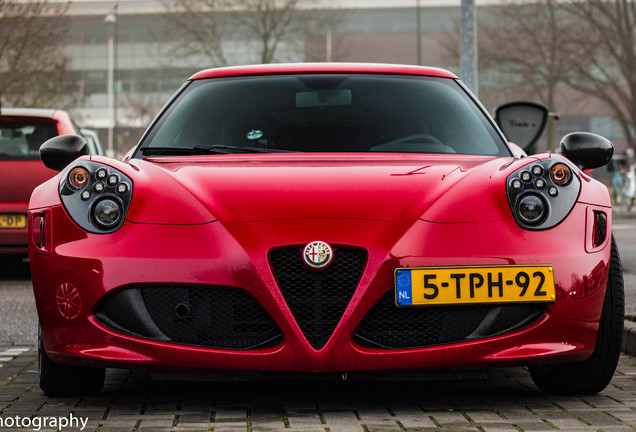 Alfa Romeo 4C Launch Edition