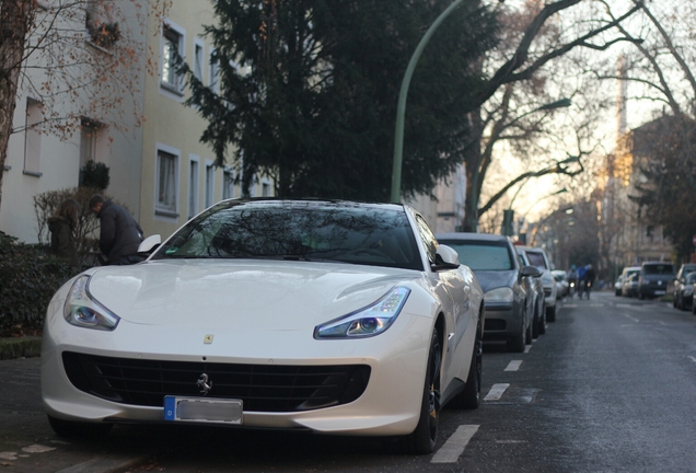 Ferrari GTC4Lusso